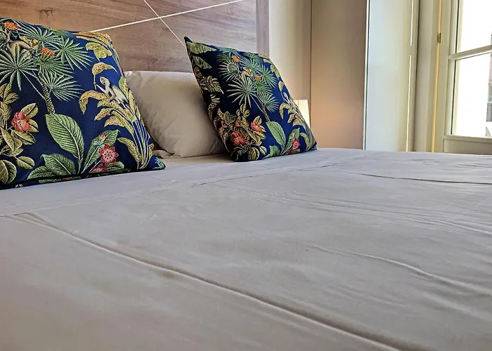 Apartment Nestor&jeeves - Grimaldi Plaza - Quartier Repute - Proche Nizza
